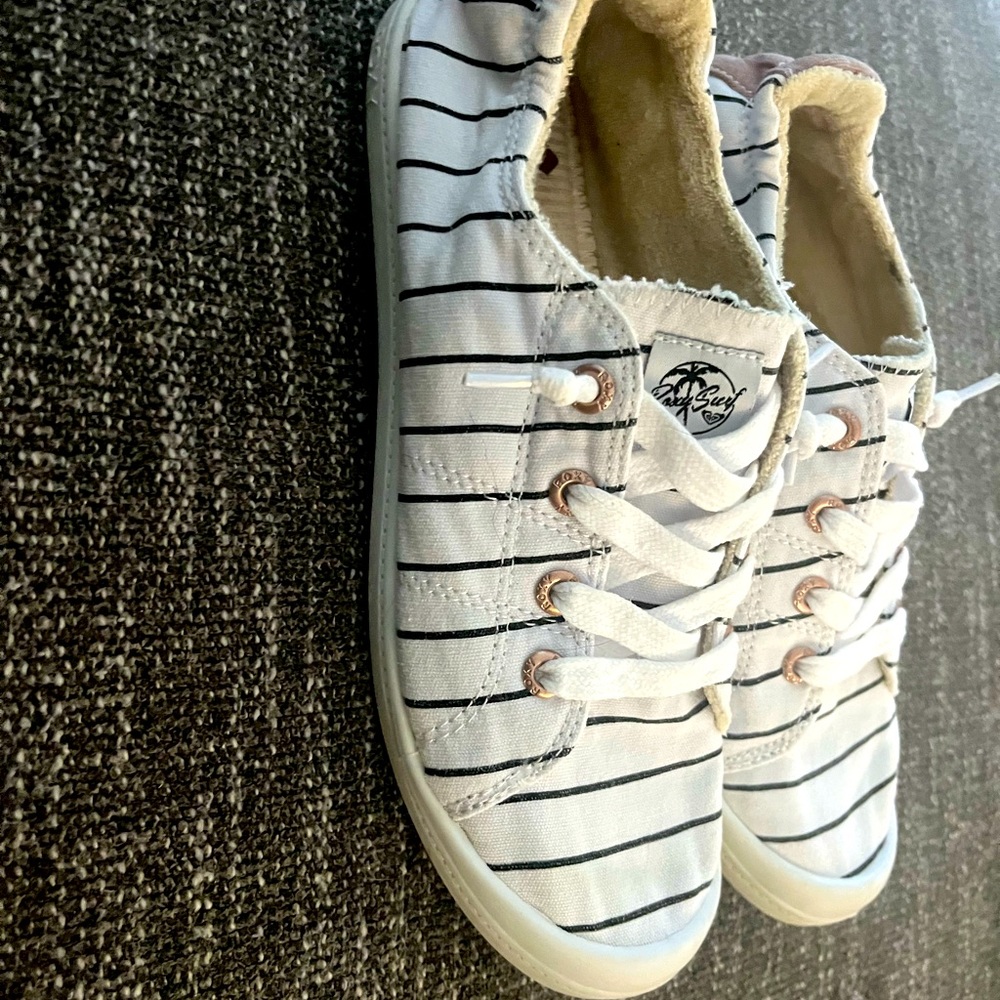 Roxy stripped shoes